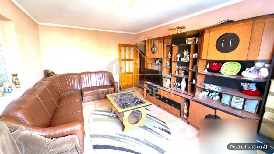 Apartament cu 2 camere decomandat în Central