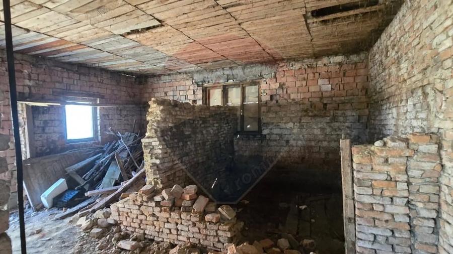 Casă cu 3 camere cu Teren 847 Mp în Central