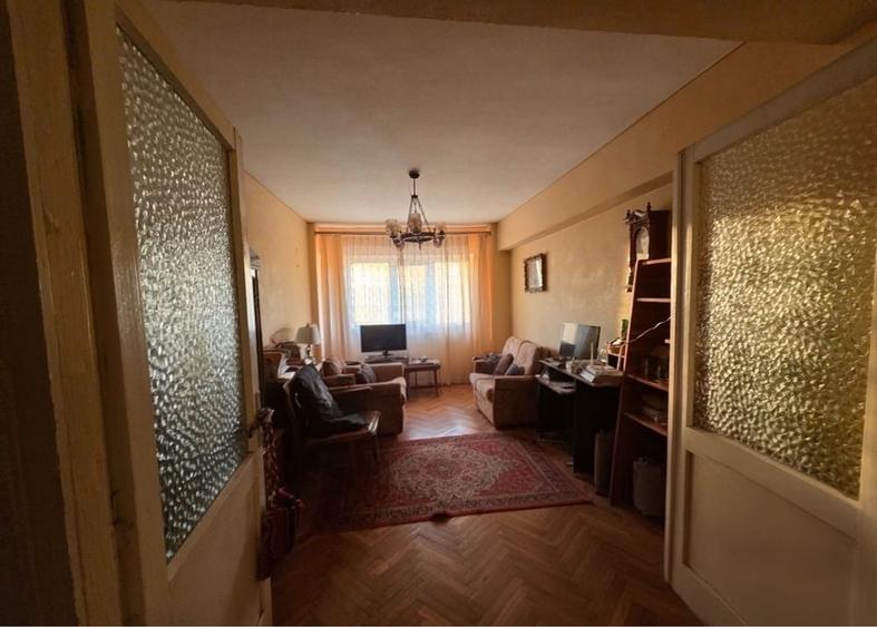 Oportunitate centrala - Apartament 4 camere decomandat - 3