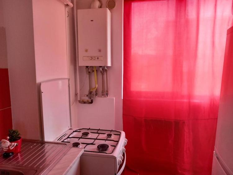 Apartament cu 2 camere decomandat în Berceni