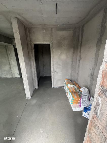 Casă cu 4 camere cu Teren 400 Mp în Clinceni