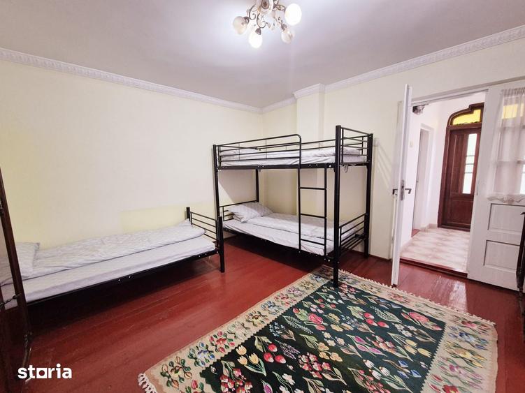 Casă cu 4 camere cu Canalizare în Central
