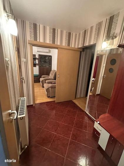 Apartament cu 4 camere în Titan