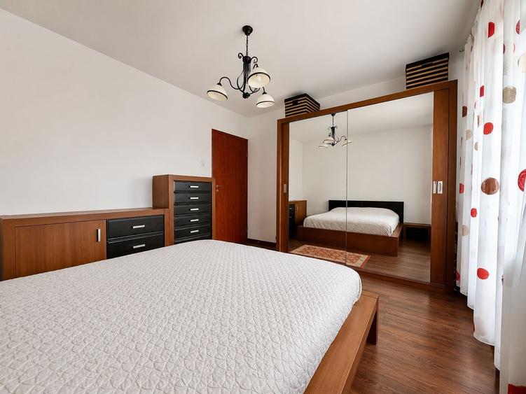 Apartament cu 3 camere decomandat, mobilat în 13 Septembrie