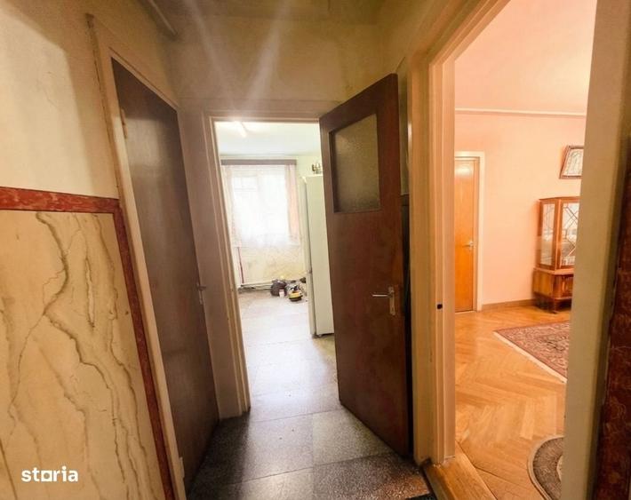 Apartament cu 3 camere decomandat în Scriitorilor