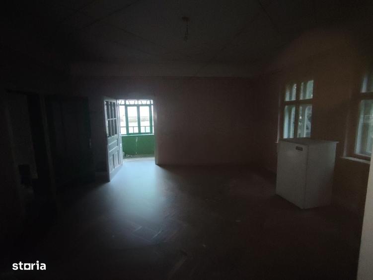 Casă cu 4 camere în Slatina de Mureș