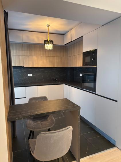 Apartament cu 2 camere decomandat, mobilat în Băneasa