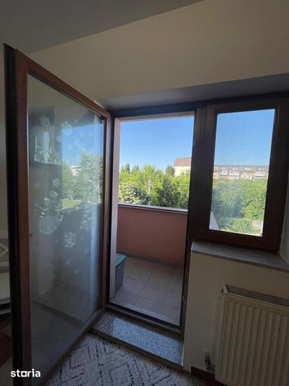 Apartament cu 2 camere în Craiovița Nouă