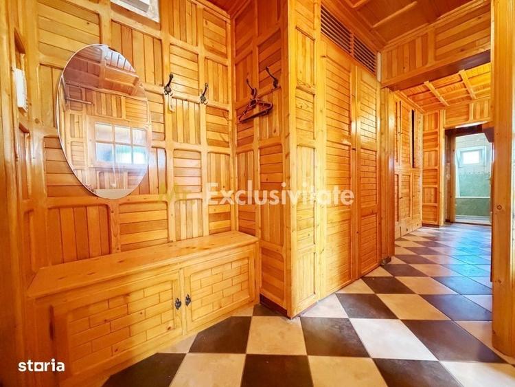 Apartament cu 3 camere decomandat în Cerbu