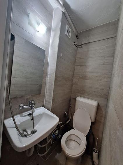 Garsonieră decomandată în Rogerius