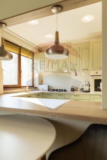 Apartament cu 2 camere semidecomandat, mobilat în Ultracentral