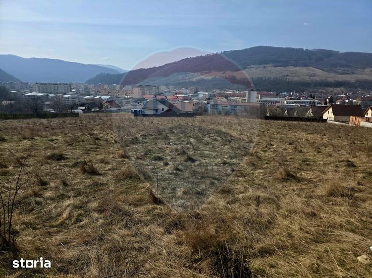 Teren de 2606 mp, în Central