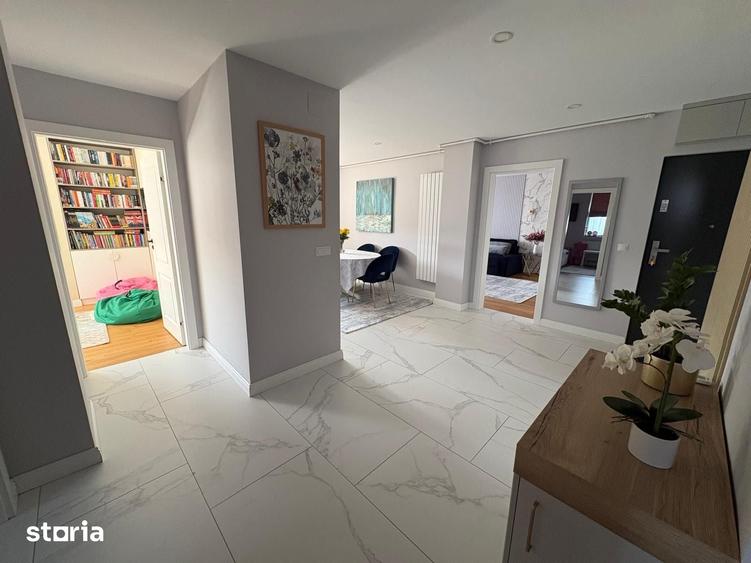 Apartament cu 4 camere în Plopilor