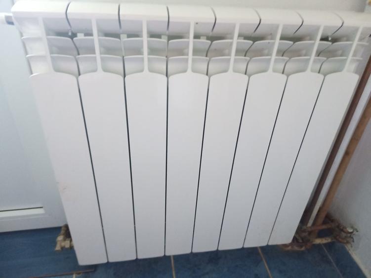 Apartament cu 2 camere decomandat în Calafat