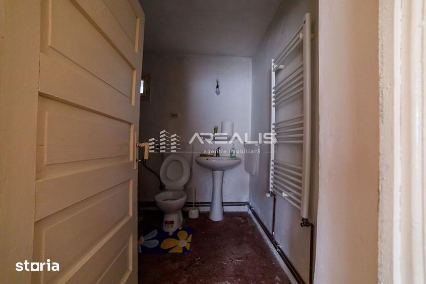 Casă cu 2 camere cu Teren 1093 Mp în Vladimirescu