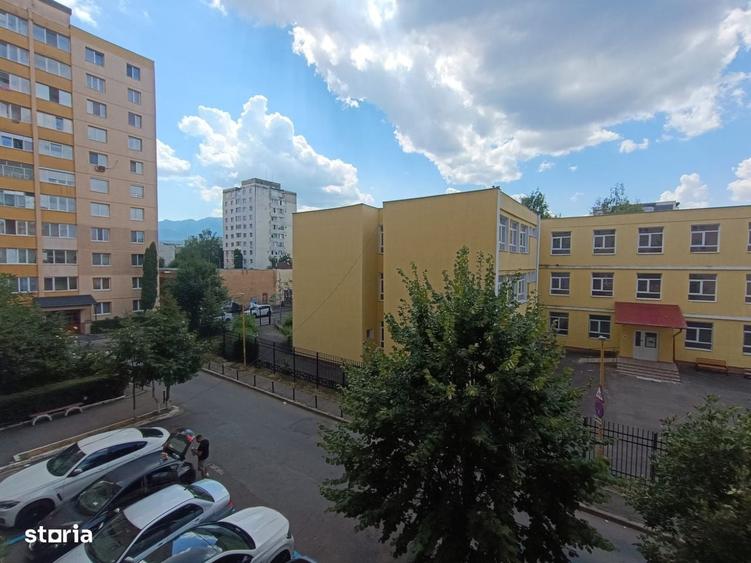 Inchiriere apartament 2 camere, Calea Bucuresti, Etaj 2 , 400 /luna - 18