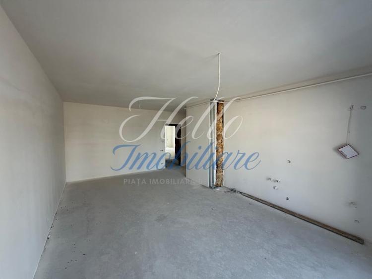 Apartament cu 2 camere semidecomandat în Florești