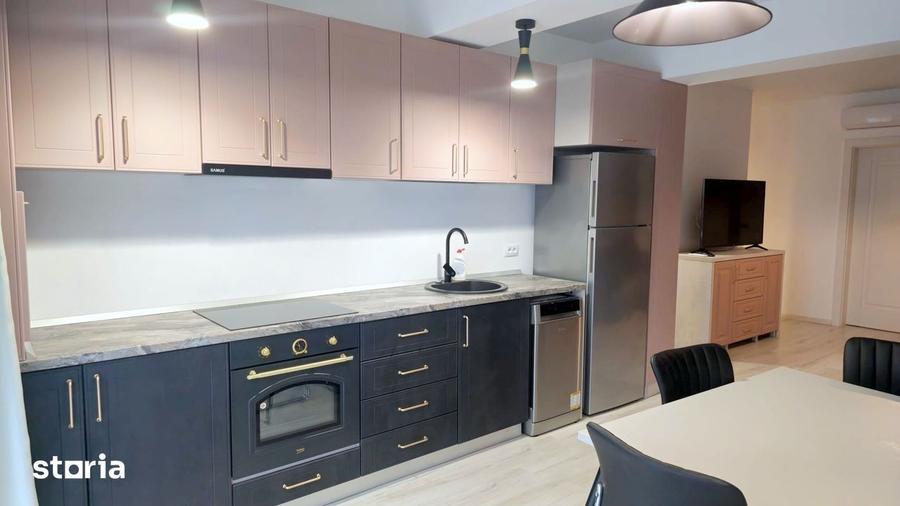 Apartament cu 2 camere, mobilat în Central