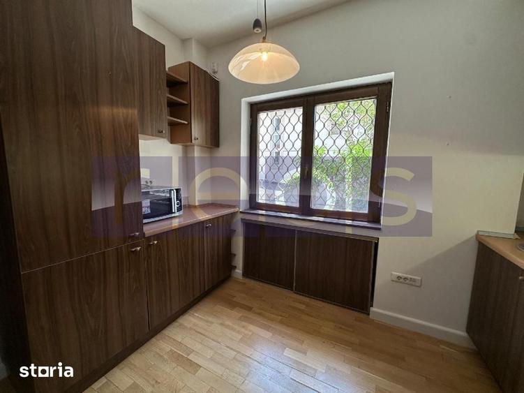 Apartament cu 3 camere în Primăverii