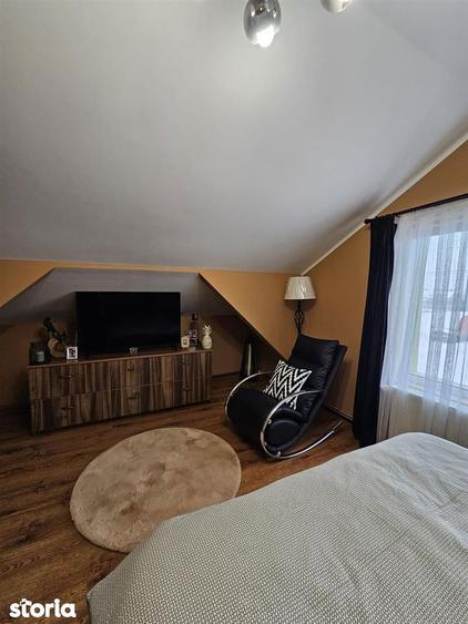 Casă cu 4 camere cu Teren 332 Mp în Sântandrei
