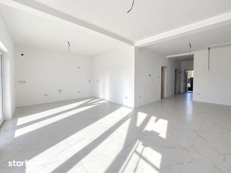 Casă cu 3 camere cu Teren 250 Mp în Moșnița Nouă