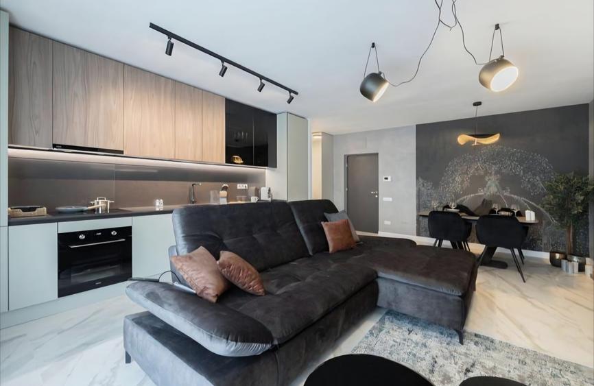 Apartament cu 2 camere semidecomandat, mobilat în Iancu Nicolae