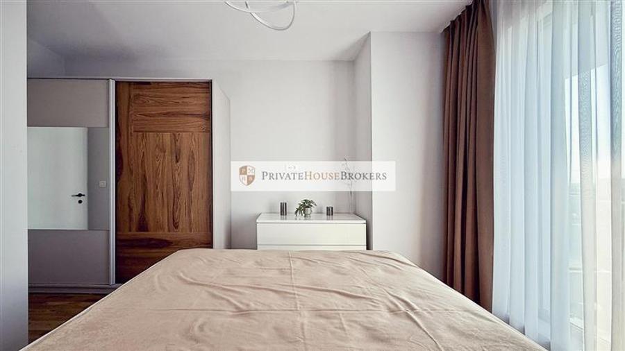 Apartament cu 2 camere semidecomandat, mobilat în Băneasa