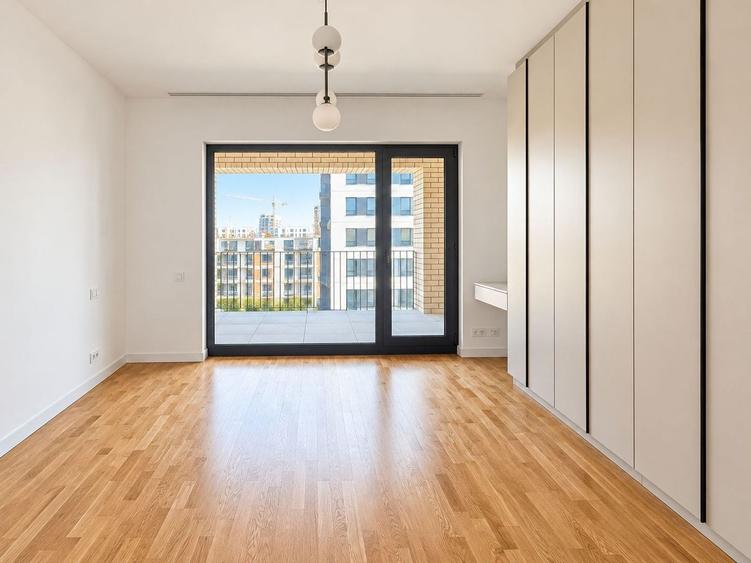 Apartament cu 4 camere în Pipera