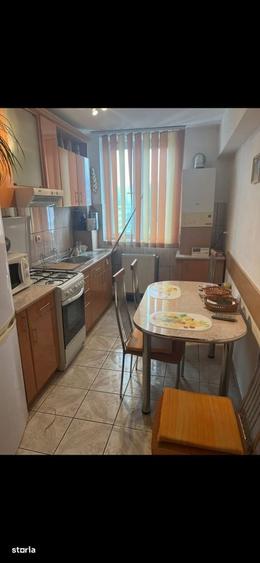 Apartament cu 2 camere decomandat în Decebal