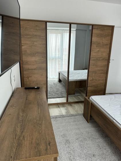 Apartament cu 2 camere semidecomandat, mobilat în Unirii