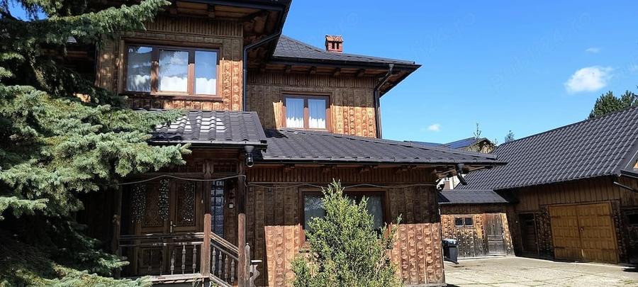 Casă cu Teren 1756 Mp în Central