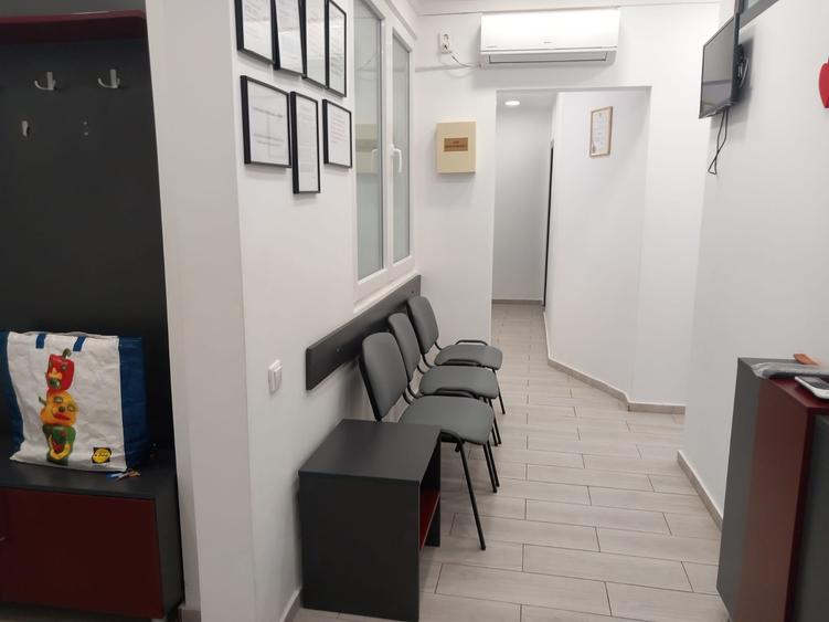 Apartament cu 3 camere decomandat în Victoriei