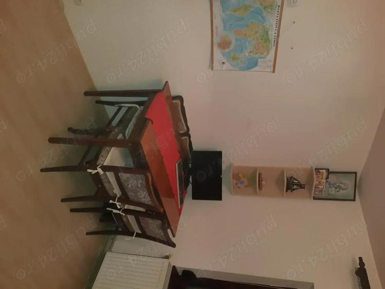 Apartament cu 3 camere decomandat în Buzaului