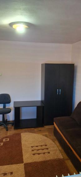 Apartament cu 2 camere decomandat în Romanilor