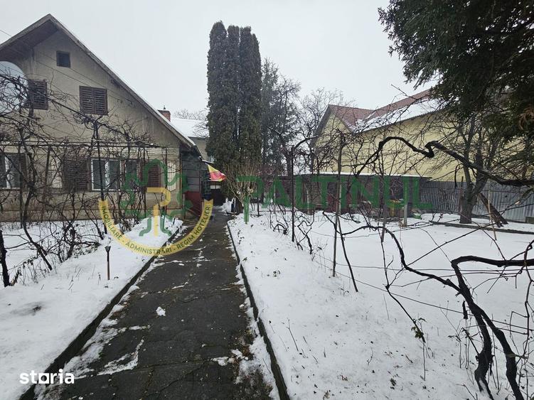 Casă cu 2 camere cu Canalizare în Trei Stejari