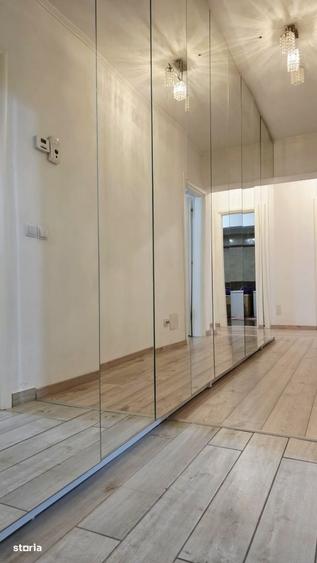 Apartament cu 3 camere decomandat în Jiului