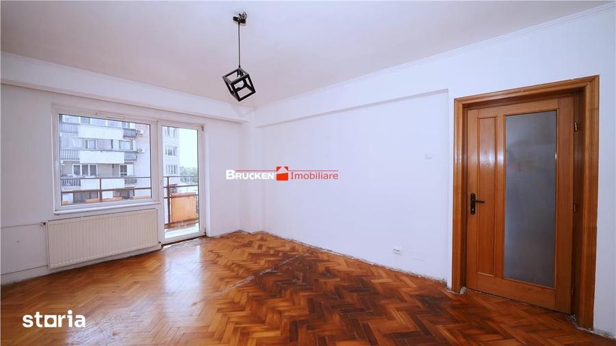 Apartament cu 3 camere decomandat în Decebal