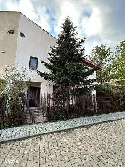 Casă cu 5 camere cu Teren 280 Mp în Bucureștii Noi