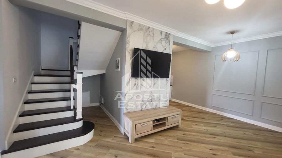 Duplex cu 5 camere cu Canalizare în Dumbrăvița
