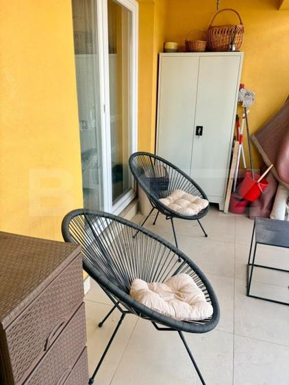 Apartament cu 2 camere decomandat, mobilat în Tractorul