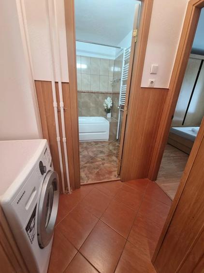 Apartament cu 2 camere decomandat în Crângași