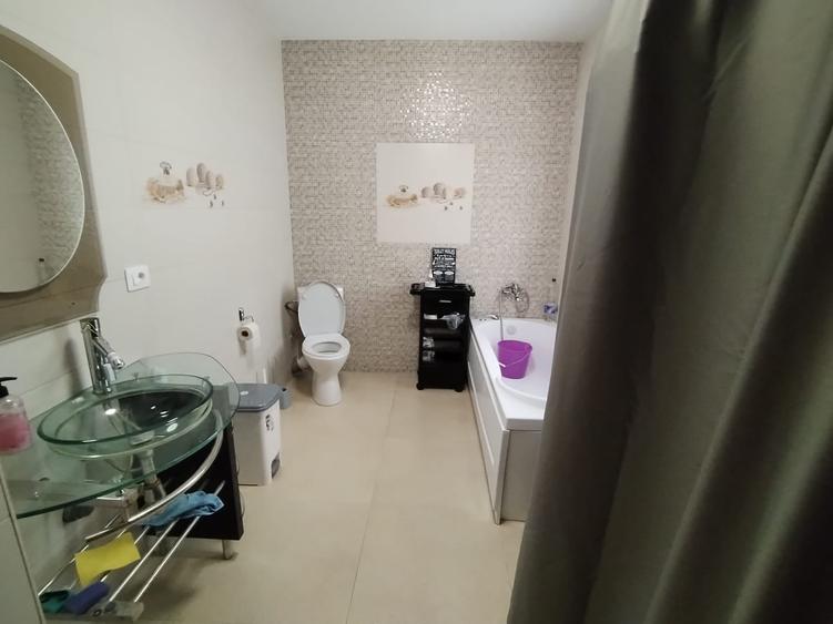Spațiu comercial, de 80 mp, în Valea Adâncă