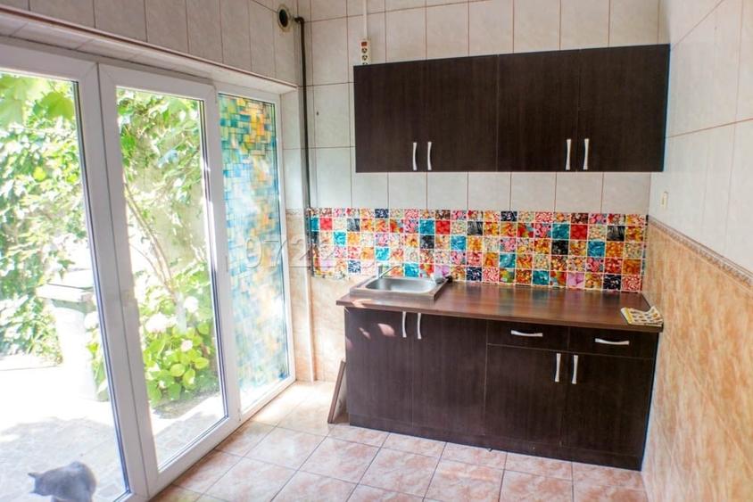 Casă cu Teren 100 Mp în Tineretului