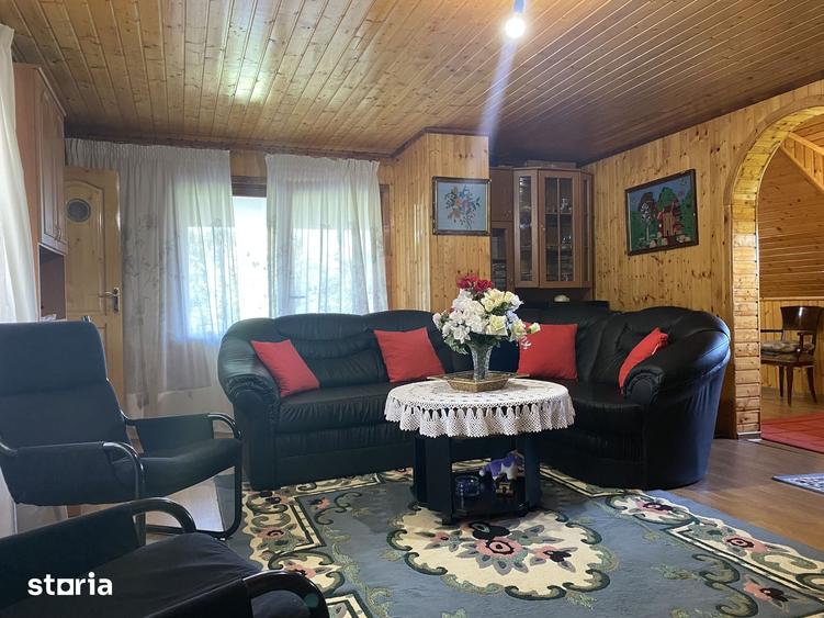Oaza de liniste si verdeata! Vanzare casa cu 5 camere in Pucioasa - 15