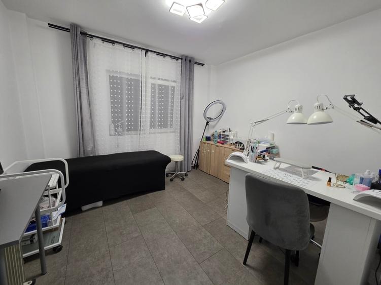 Apartament cu 2 camere decomandat în 1 Decembrie 1918