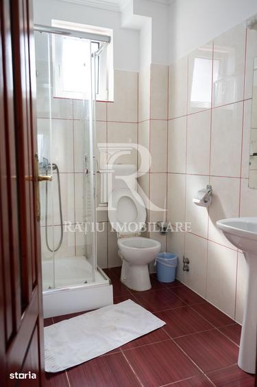 Casă cu Teren 720 Mp în Sânmartin