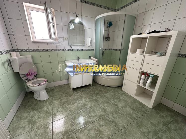 Spațiu comercial, de 100 mp, în Cetate