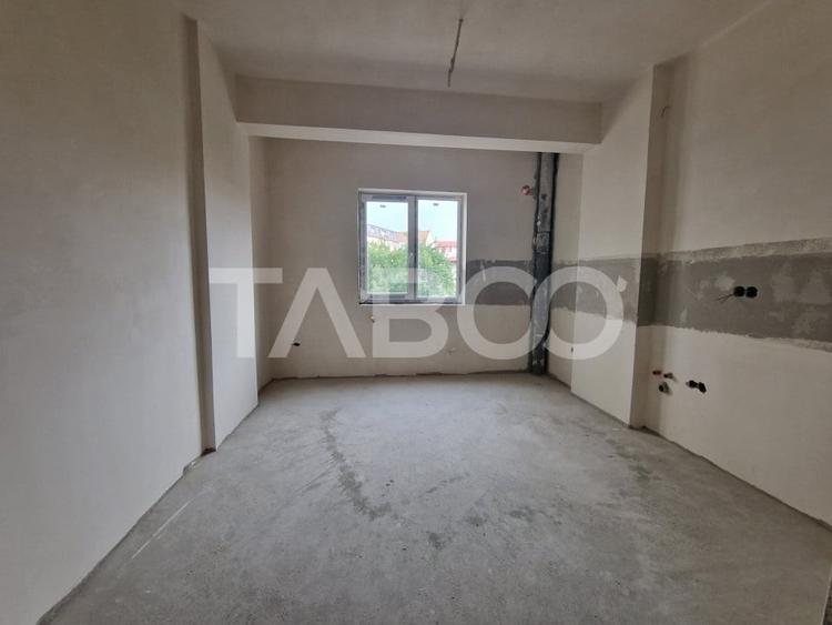 Apartament cu 3 camere decomandat în Mihai Viteazul
