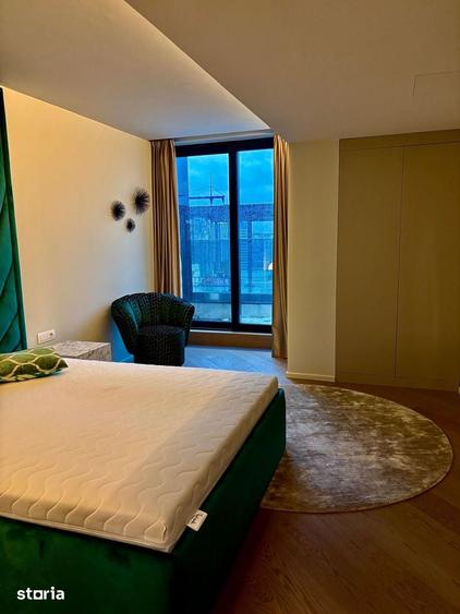Apartament cu 5 camere în Tei