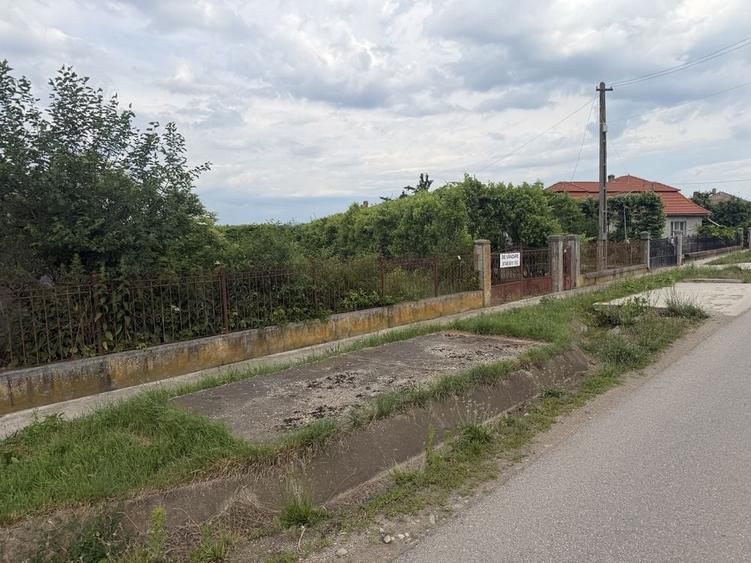 Casă cu 3 camere în Bogata